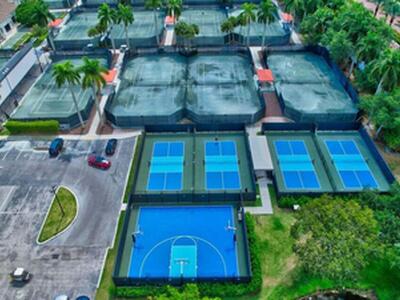 6675 NW 25th Way, Boca Raton, FL 33496