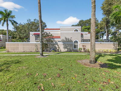 4310 Village Drive, Delray Beach, FL 33445