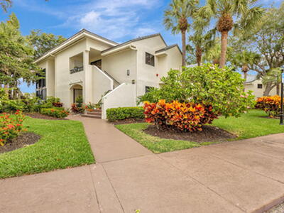 7430 Victory Lane, Delray Beach, FL 33446