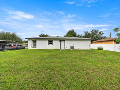 5872 NW 2nd Place, Ocala, FL 34482