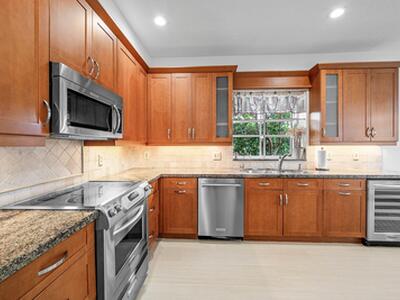 5855 NW 42nd Way, Boca Raton, FL 33496