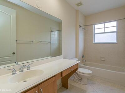 872 Taft Court, Palm Beach Gardens, FL 33410