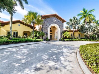 872 Taft Court, Palm Beach Gardens, FL 33410