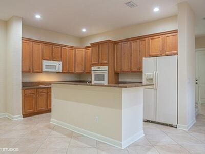 872 Taft Court, Palm Beach Gardens, FL 33410