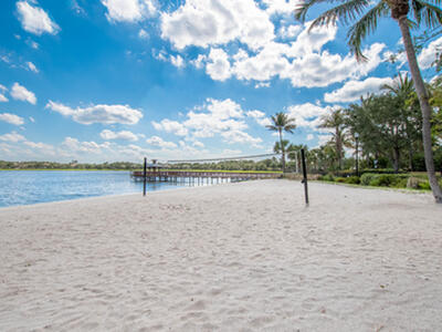 872 Taft Court, Palm Beach Gardens, FL 33410