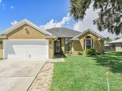 1622 SW Realty Street