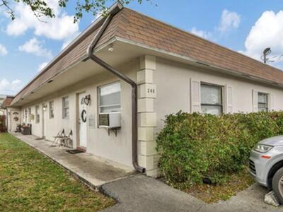 240 SE 9th Avenue, Pompano Beach, FL 33060