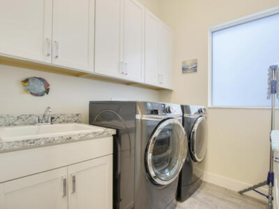 8027 Hobbes Way, Palm Beach Gardens, FL 33418