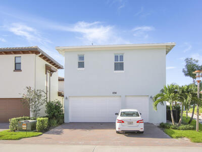 8027 Hobbes Way, Palm Beach Gardens, FL 33418