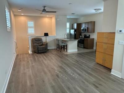 8027 Hobbes Way, Palm Beach Gardens, FL 33418