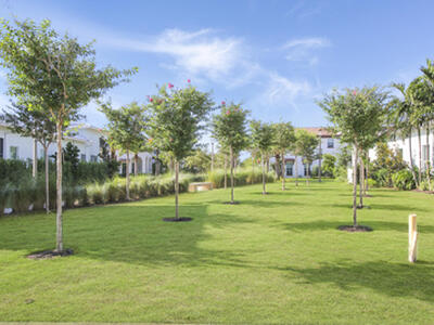 8027 Hobbes Way, Palm Beach Gardens, FL 33418