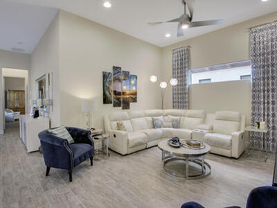 8027 Hobbes Way, Palm Beach Gardens, FL 33418