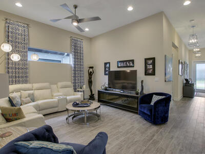 8027 Hobbes Way, Palm Beach Gardens, FL 33418