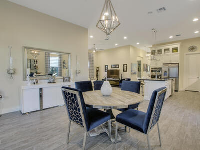 8027 Hobbes Way, Palm Beach Gardens, FL 33418