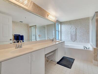 5810 Crystal Shores Drive, Boynton Beach, FL 33437