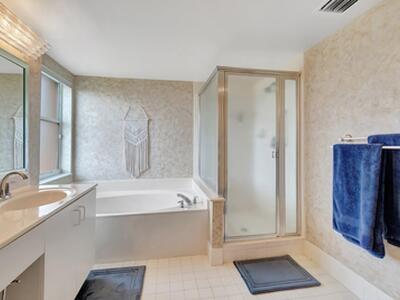 5810 Crystal Shores Drive, Boynton Beach, FL 33437