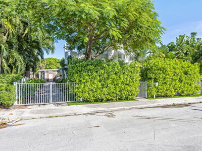 715 Kaye Street, West Palm Beach, FL 33405