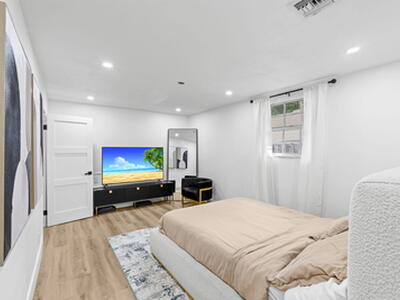 715 Kaye Street, West Palm Beach, FL 33405