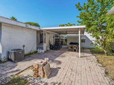 715 Kaye Street, West Palm Beach, FL 33405