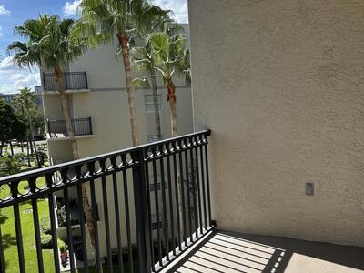 26 Royal Palm Way, Boca Raton, FL 33432