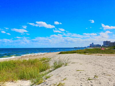 1009 N Ocean Boulevard