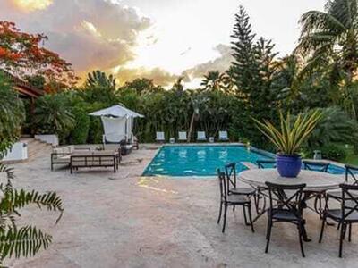 15 00, Casa de Campo, DR 22000