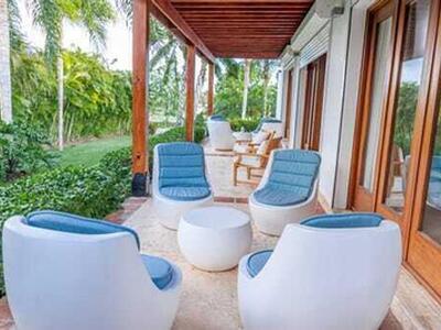 15 00, Casa de Campo, DR 22000