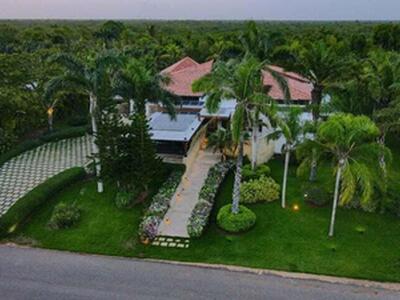 15 00, Casa de Campo, DR 22000