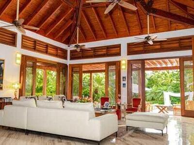 15 00, Casa de Campo, DR 22000