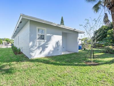 1573 W 16th Street, Riviera Beach, FL 33404