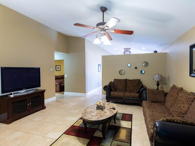 10746 Oak Bend Way, Wellington, FL 33414