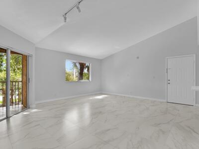 4005 W Mcnab Road, Pompano Beach, FL 33069