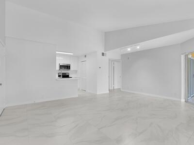 4005 W Mcnab Road, Pompano Beach, FL 33069