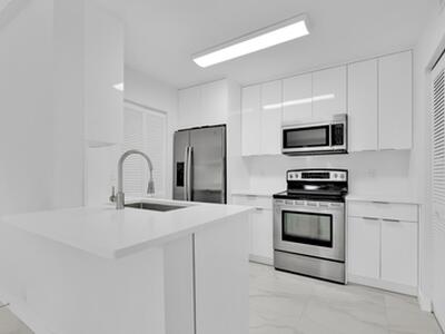 4005 W Mcnab Road, Pompano Beach, FL 33069