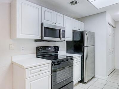 2806 Veronia Drive, Palm Beach Gardens, FL 33410