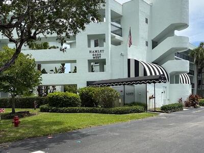 6698 10th Avenue N, Lake Worth, FL 33467