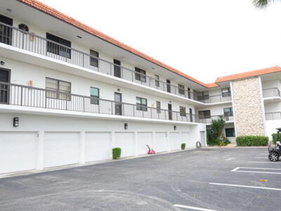 220 Lake Drive, Palm Beach Shores, FL 33404