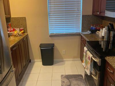 220 Lake Drive, Palm Beach Shores, FL 33404