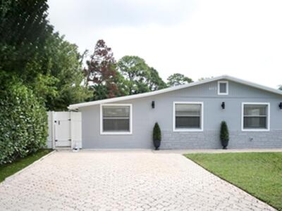 403 Pinegrove Avenue