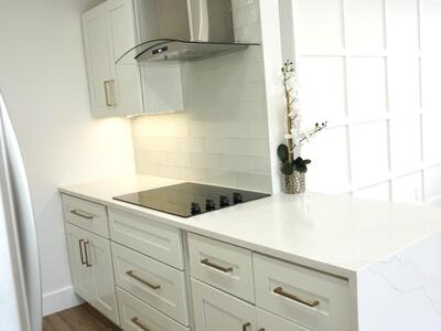 403 Pinegrove Avenue, Jupiter, FL 33458