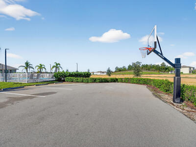 6580 Canterbridge Drive, Vero Beach, FL 32967