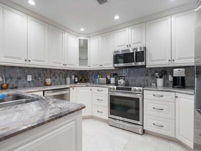 2706 Fairway Drive N, Jupiter, FL 33477