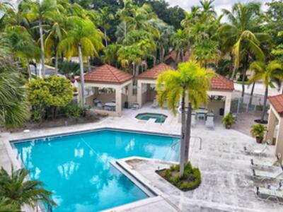 992 NW 93rd Avenue, Plantation, FL 33324