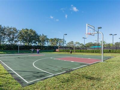 1931 Grey Falcon Circle SW, Vero Beach, FL 32962