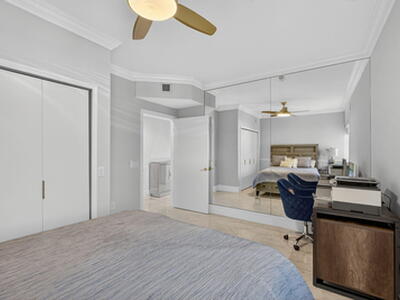 2650 Lake Shore Drive, Riviera Beach, FL 33404