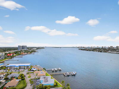 2650 Lake Shore Drive, Riviera Beach, FL 33404