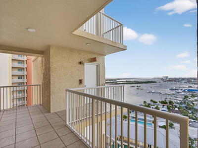 2650 Lake Shore Drive, Riviera Beach, FL 33404