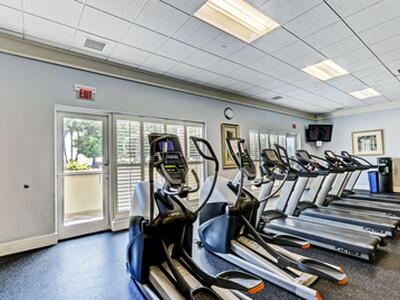 2650 Lake Shore Drive, Riviera Beach, FL 33404