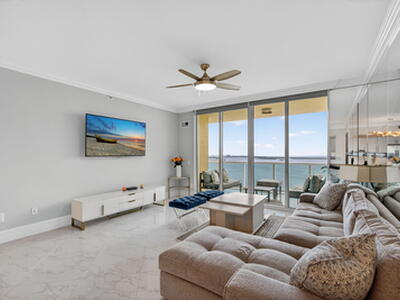 2650 Lake Shore Drive, Riviera Beach, FL 33404