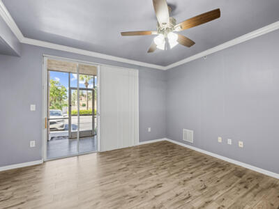 6410 Emerald Dunes Drive, West Palm Beach, FL 33411